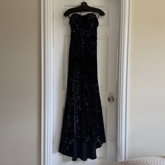 Absolutely Stunning Navy Strapless Sequined Long Gown - Picture 5 of 6